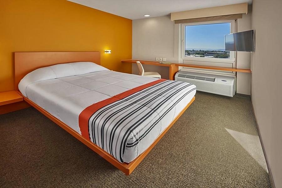 City Express Junior By Marriott Leon Centro De Convenciones Bagian luar foto