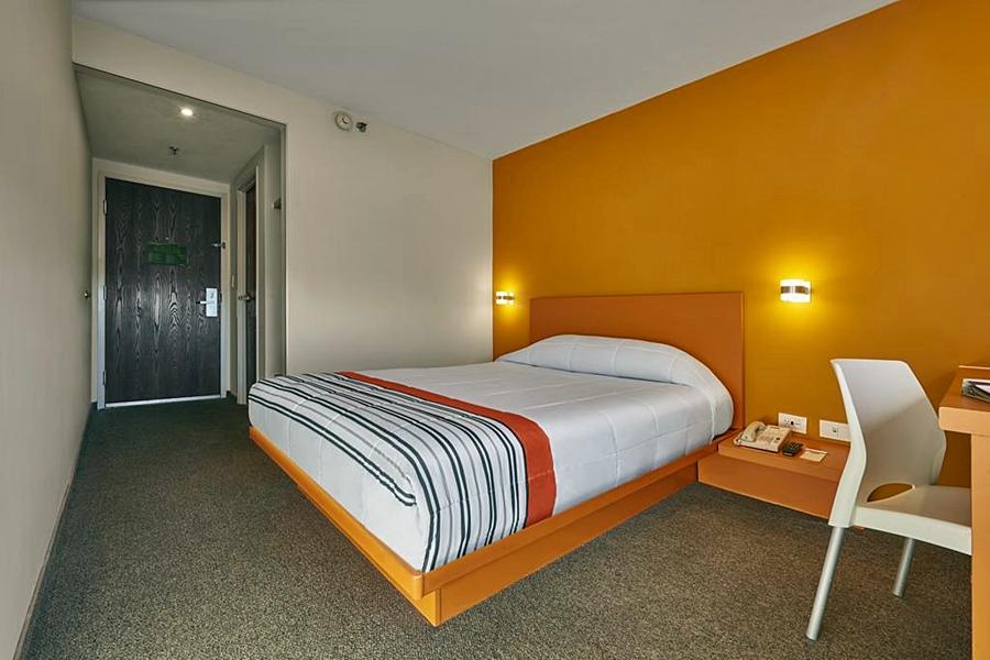 City Express Junior By Marriott Leon Centro De Convenciones Bagian luar foto