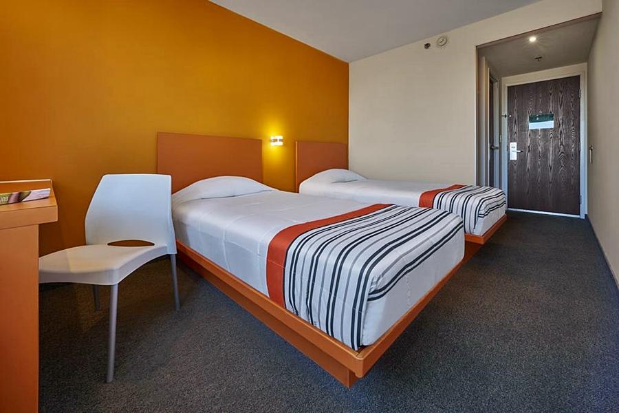 City Express Junior By Marriott Leon Centro De Convenciones Bagian luar foto