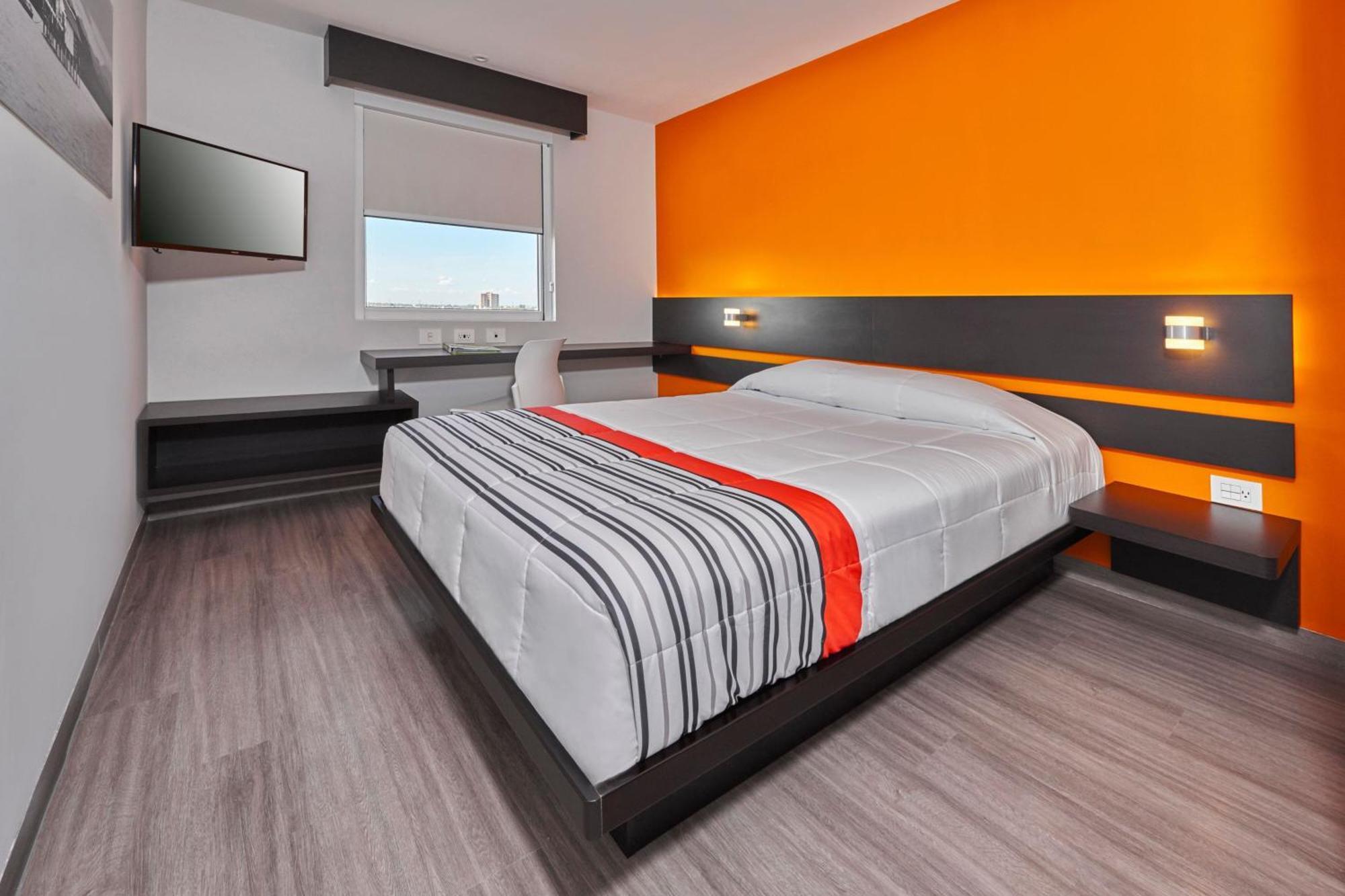 City Express Junior By Marriott Leon Centro De Convenciones Bagian luar foto