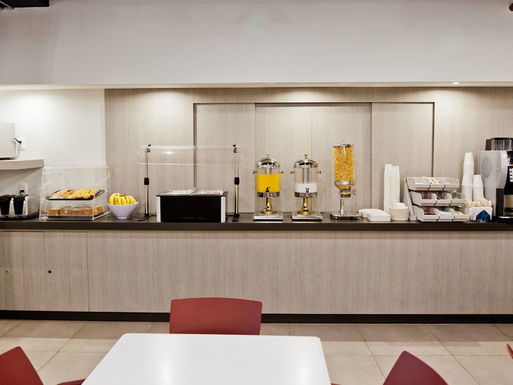 City Express Junior By Marriott Leon Centro De Convenciones Bagian luar foto